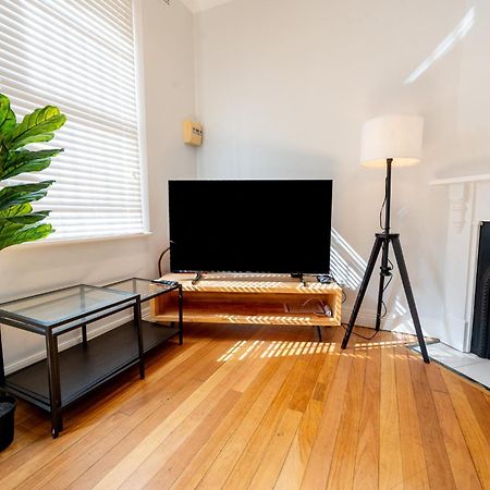 Superb 2 Bedroom House Woolloomooloo Nsw Sydney Exterior photo